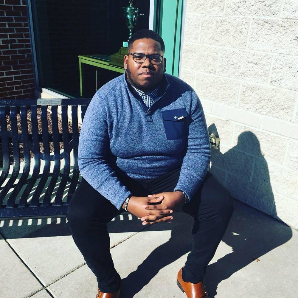 Meet your Posher, Qjuamek